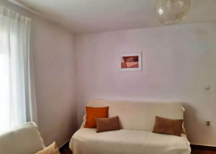 아파트 Two Bedroom *